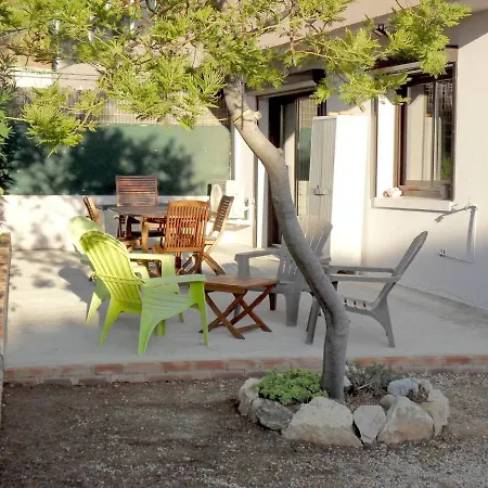 T2 Renove Climatise Avec Jardin, Proche Plage, Parking Securise - Fr-1-316-174